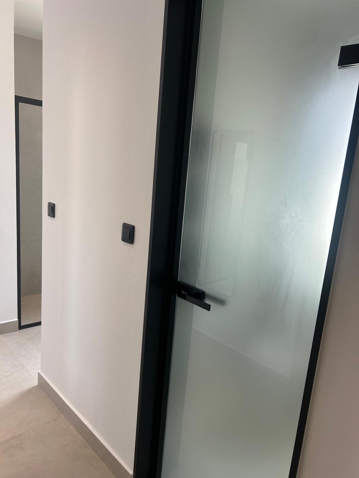 Incorsο - Smart Luxury - Athens Airport - 24hr Passcode Check In Apartment *