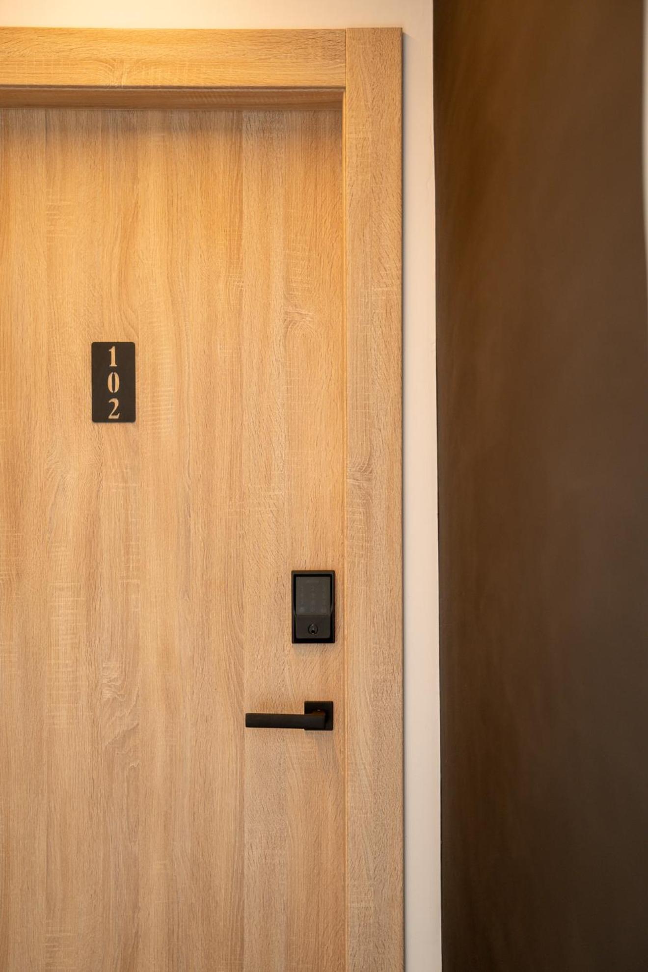 Apartment Incorsο - Smart Luxury - Athens Airport - 24hr Passcode Check In